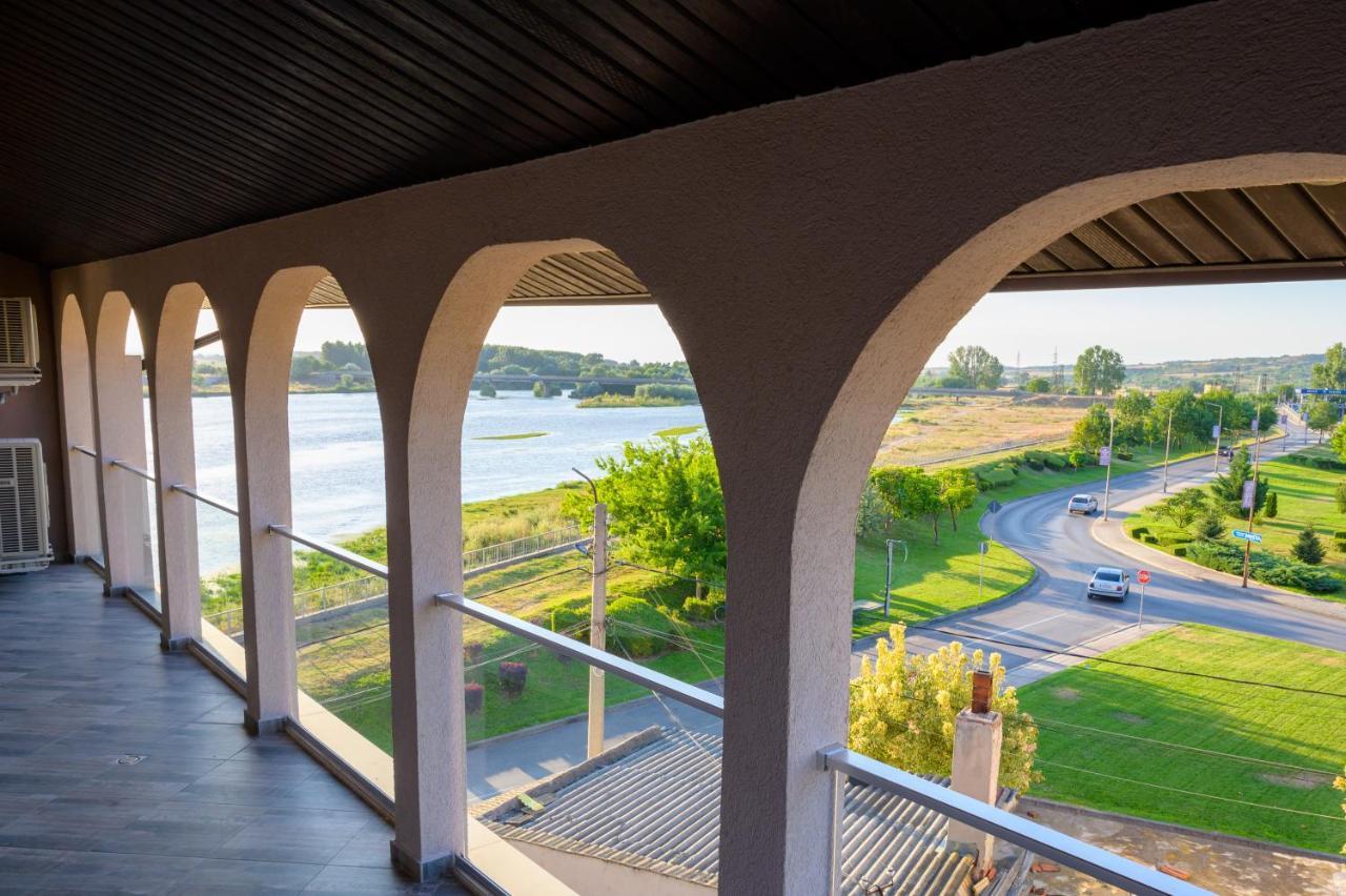 Del Ponte Hotel Svilengrad Ngoại thất bức ảnh